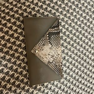 Snake print wallet/sunglass holder